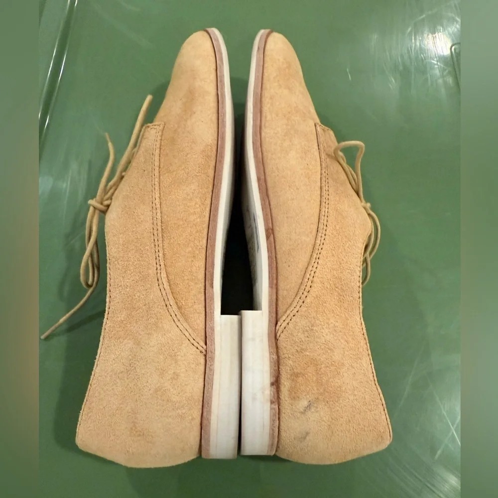 Dolce Vita women Tan Suede loafers /size 7